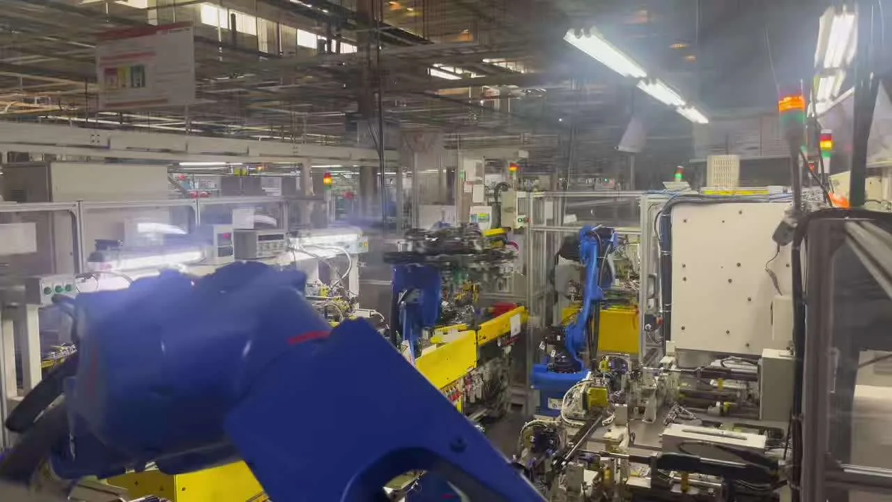 A 12,000 m² factory, not a trading office — Inside the factory